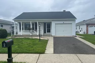 8 Thronbury Ct, Toms River Township, NJ 08757 - Photo 1