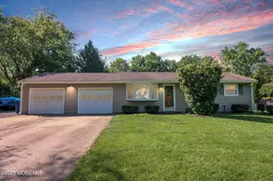 35 Dawn Cypress Ln, Jackson, NJ 08527 - Photo 1