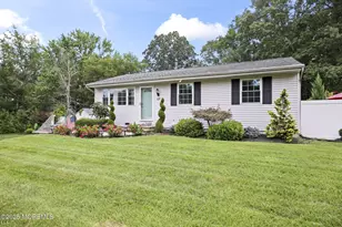 49 Redwood Pl, Jackson, NJ 08527 - Photo 1