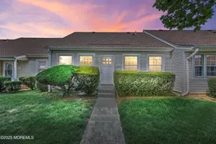 41 Piazza San Paola, Freehold, NJ 07728 - Photo 1
