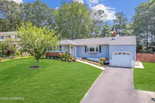 493 Kingsley Ct, Toms River Township, NJ 08753 - Photo 1
