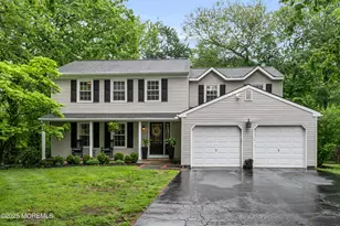 19 Stanley Ln, Middletown, NJ 07748 - Photo 1