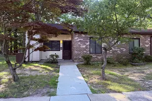 102 Arrowood Rd, Manalapan Township, NJ 07726 - Photo 1