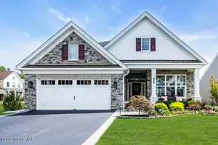 123 Grandview Cir, Farmingdale, NJ 07727 - Photo 1