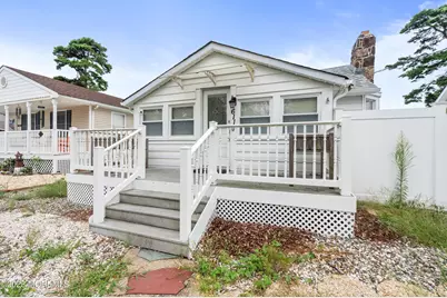 611 Parkside Avenue, Toms River Township, NJ 08753 - Photo 1