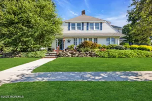 42 Edgemere Dr, Matawan, NJ 07747 - Photo 1