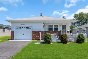 214 Charlotteville Dr N, Toms River Township, NJ 08757 - Photo 1