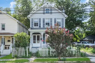 25 Conover St, Freehold, NJ 07728 - Photo 1