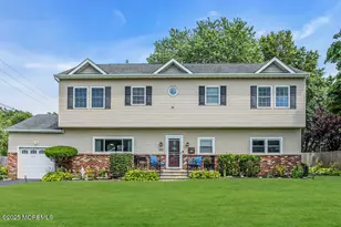 551 Chester Pkwy, Belford, NJ 07718 - Photo 1