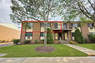 704 Cricket Ln, Woodbridge Township, NJ 07095 - Photo 1