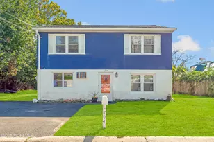 704 Mt Pl, Point Pleasant, NJ 08742 - Photo 1