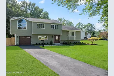 8 Chesapeake Road, Manalapan Township, NJ 07726 - Photo 1