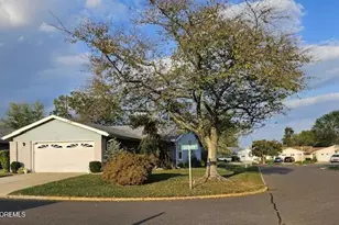 340 Quinton Dr, Monroe Township, NJ 08831 - Photo 1