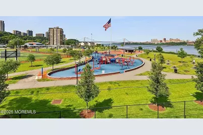 1111 River Road #H20, Edgewater, NJ 07020 - Photo 1
