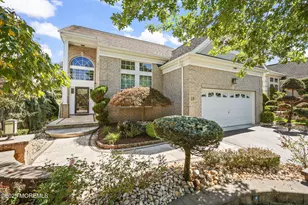 28 Shoemaker Rd, Manalapan Township, NJ 07726 - Photo 1