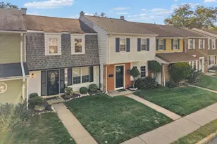 34 Kingsley Way, Freehold, NJ 07728 - Photo 1