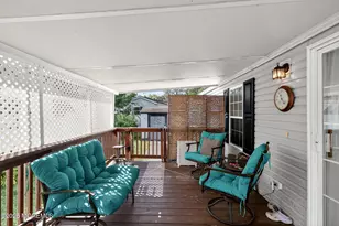 4 South Dr, East Windsor Township, NJ 08520 - Photo 2