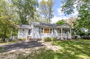 806 W Farms Rd, Howell Township, NJ 07731 - Photo 1