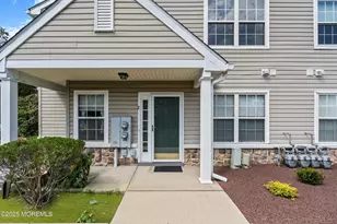 2 Lincoln Ct, Tinton Falls, NJ 07712 - Photo 1