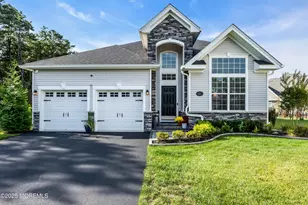 61 Milky Way Dr, Barnegat, NJ 08005 - Photo 1