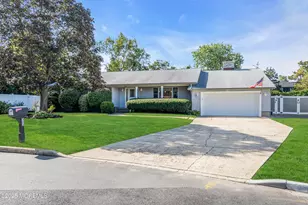 303 Lincoln Ct, Pine Beach, NJ 08741 - Photo 1