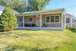 43 Roosevelt Cir W, Red Bank, NJ 07701 - Photo 1