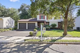 10 Colonial Ct, Howell Township, NJ 07731 - Photo 1