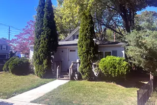 310 E Rd, Belford, NJ 07718 - Photo 1