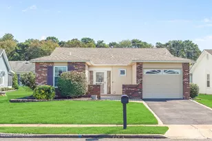 10 Vernon Ct, Brick, NJ 08724 - Photo 1