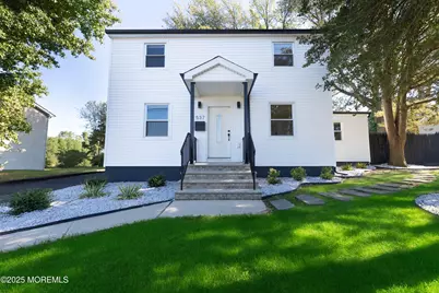 537 Prospect Avenue, Laurence Harbor, NJ 08879 - Photo 1