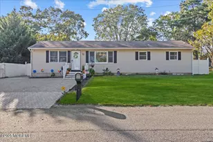 10 Lark Ln, Brick, NJ 08724 - Photo 1