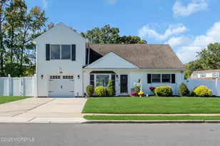 18 Monterey Dr, Hazlet Township, NJ 07730 - Photo 1