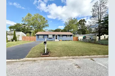 33 Anchorage Boulevard, Bayville, NJ 08721 - Photo 1