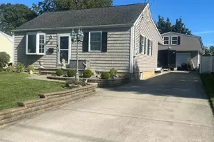 32 Villa Pl, Eatontown, NJ 07724 - Photo 1