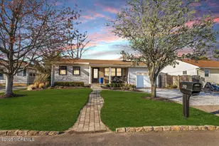 190 Bay Stream Dr, Toms River Township, NJ 08753 - Photo 1