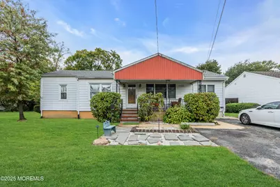 537 Park Avenue, Freehold, NJ 07728 - Photo 1