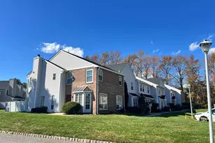 284 Fairfield Pl, Morganville, NJ 07751 - Photo 1