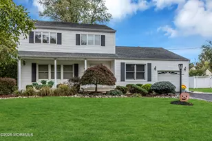 21 Thoreau Dr, Manalapan Township, NJ 07726 - Photo 1