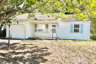 213 Hamilton Dr, Toms River Township, NJ 08753 - Photo 1