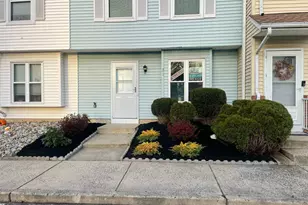 31 Renee Ct, Jackson, NJ 08527 - Photo 1