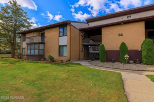 24 Meadow Green Cir, Manalapan Township, NJ 07726 - Photo 1