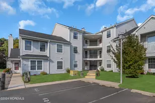 621 Waters Edge Dr, Toms River Township, NJ 08753 - Photo 1