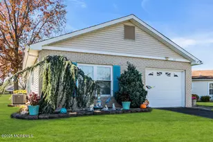 68 Mansfield Dr, Brick, NJ 08724 - Photo 1