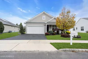 42 Pembroke Dr, Jackson, NJ 08527 - Photo 1