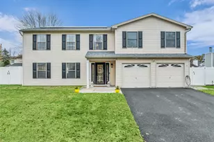 38 Kiwi Loop, Howell Township, NJ 07731 - Photo 1