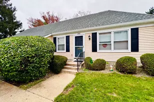 234 Marblehead Ln, Monroe Township, NJ 08831 - Photo 1