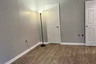 604 Wellington Pl, Aberdeen Township, NJ 07747 - Photo 10