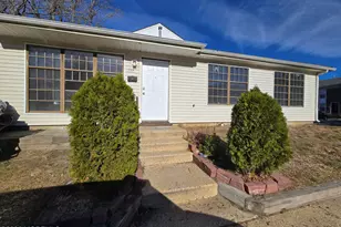 121 Governors Rd, Lakewood, NJ 08701 - Photo 1