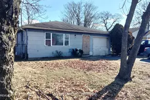 137 Dr Martin Luther King Dr, Lakewood, NJ 08701 - Photo 1