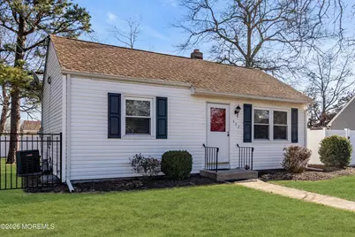 537 Longboat Avenue, Beachwood, NJ 08722 - Photo 1